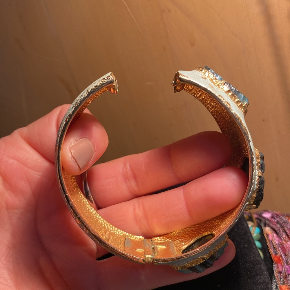 Castlecliff(VINTAGE)Bangle - Picture 4 of 9